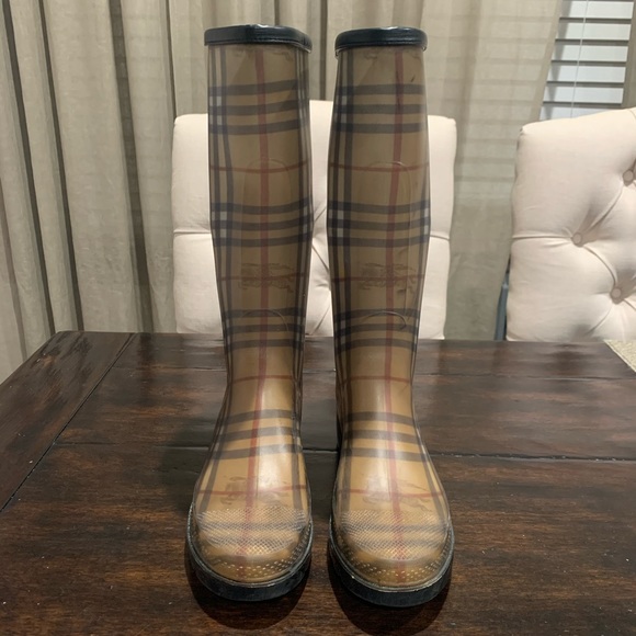 Burberry Plaid Rain boots ☔️ Euro 41 - Picture 1 of 10